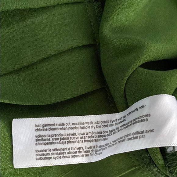 Eloquii Green Boxy Blouse with Pleated Side Panels - Picture 5 of 6